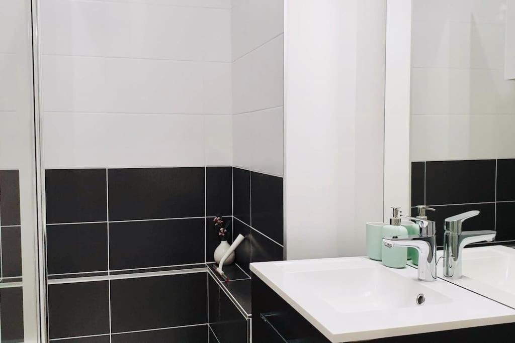 Splendide Appartement De 32M2 Au Centre De Vannes Buitenkant foto